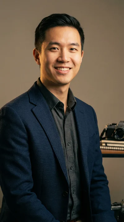 尤物视频首席影评人陈逸飞个人照片